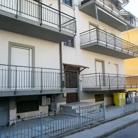 M125 - Marcelli, Trilocale Con Terrazzo A 50mt Dal Mare